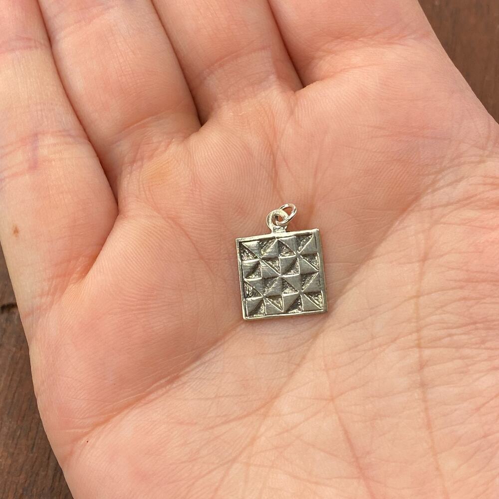 Vintage 925 Sterling Silver Quilt Pattern Sewing Embroidered Pendant Charm